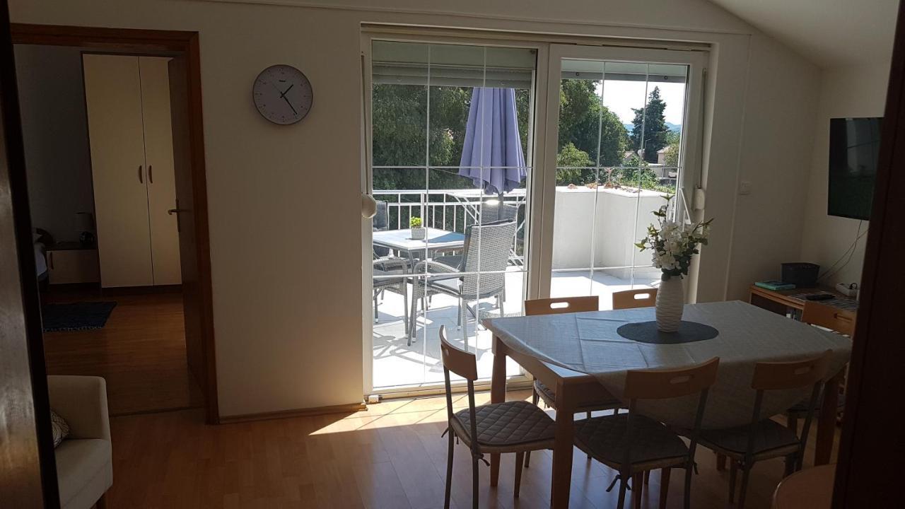 Apartments Luna Sveti Filip i Jakov Eksteriør bilde