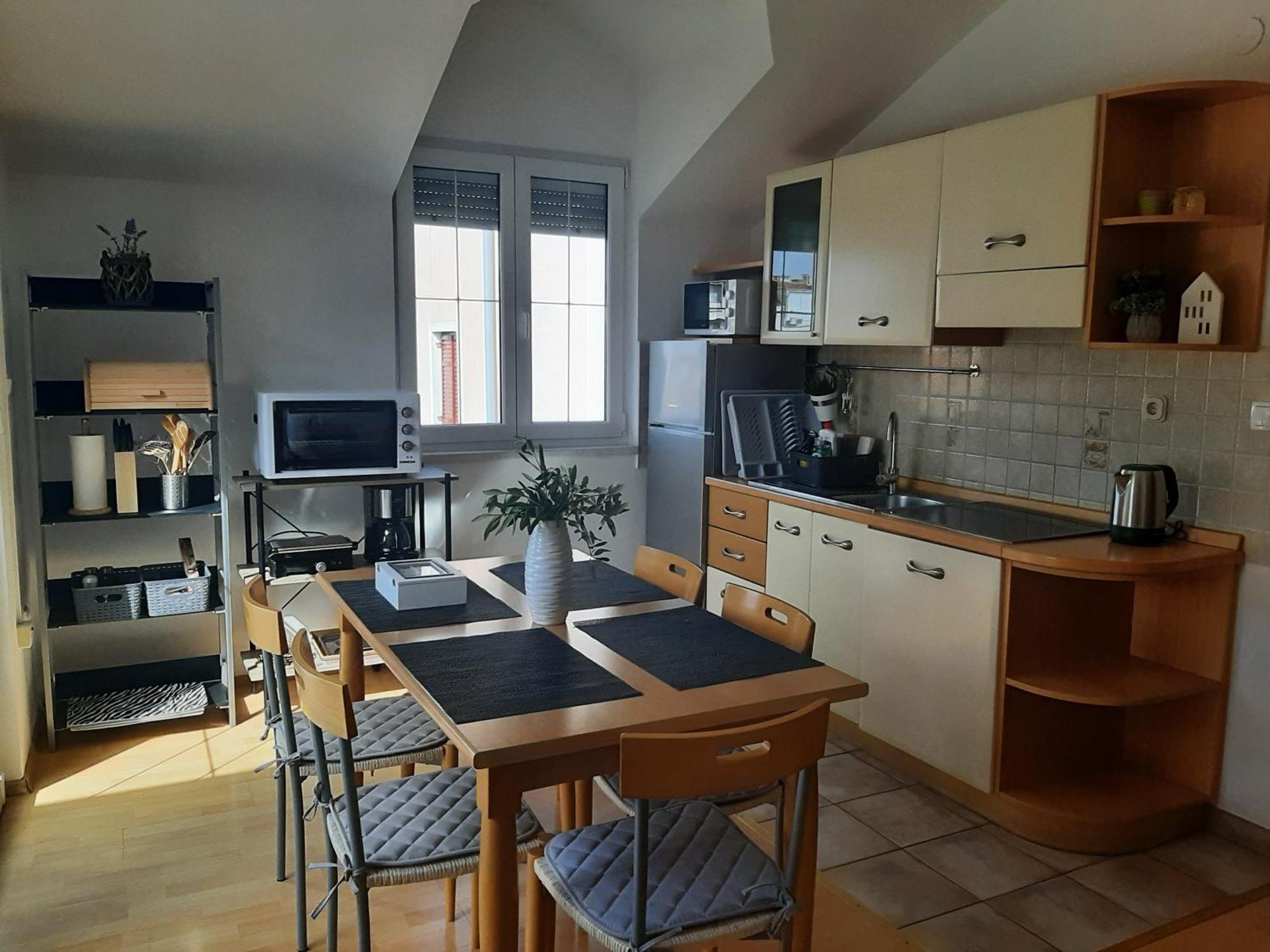 Apartments Luna Sveti Filip i Jakov Eksteriør bilde