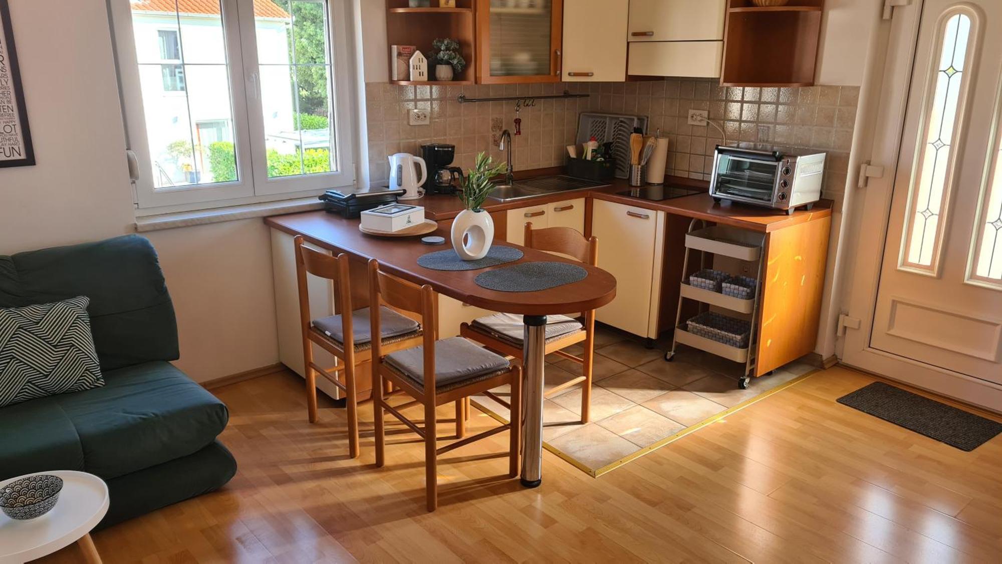 Apartments Luna Sveti Filip i Jakov Eksteriør bilde